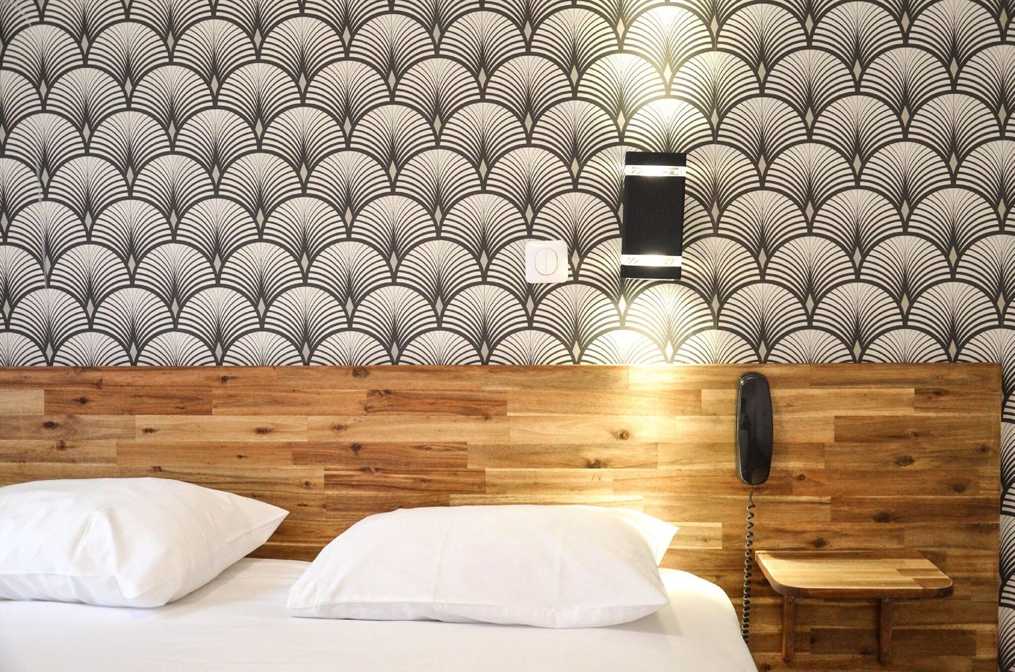 Hotel De La Perdrix Rouge Paris Ngoại thất bức ảnh