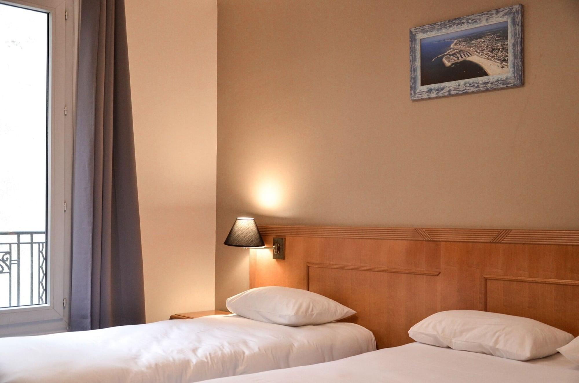 Hotel De La Perdrix Rouge Paris Ngoại thất bức ảnh