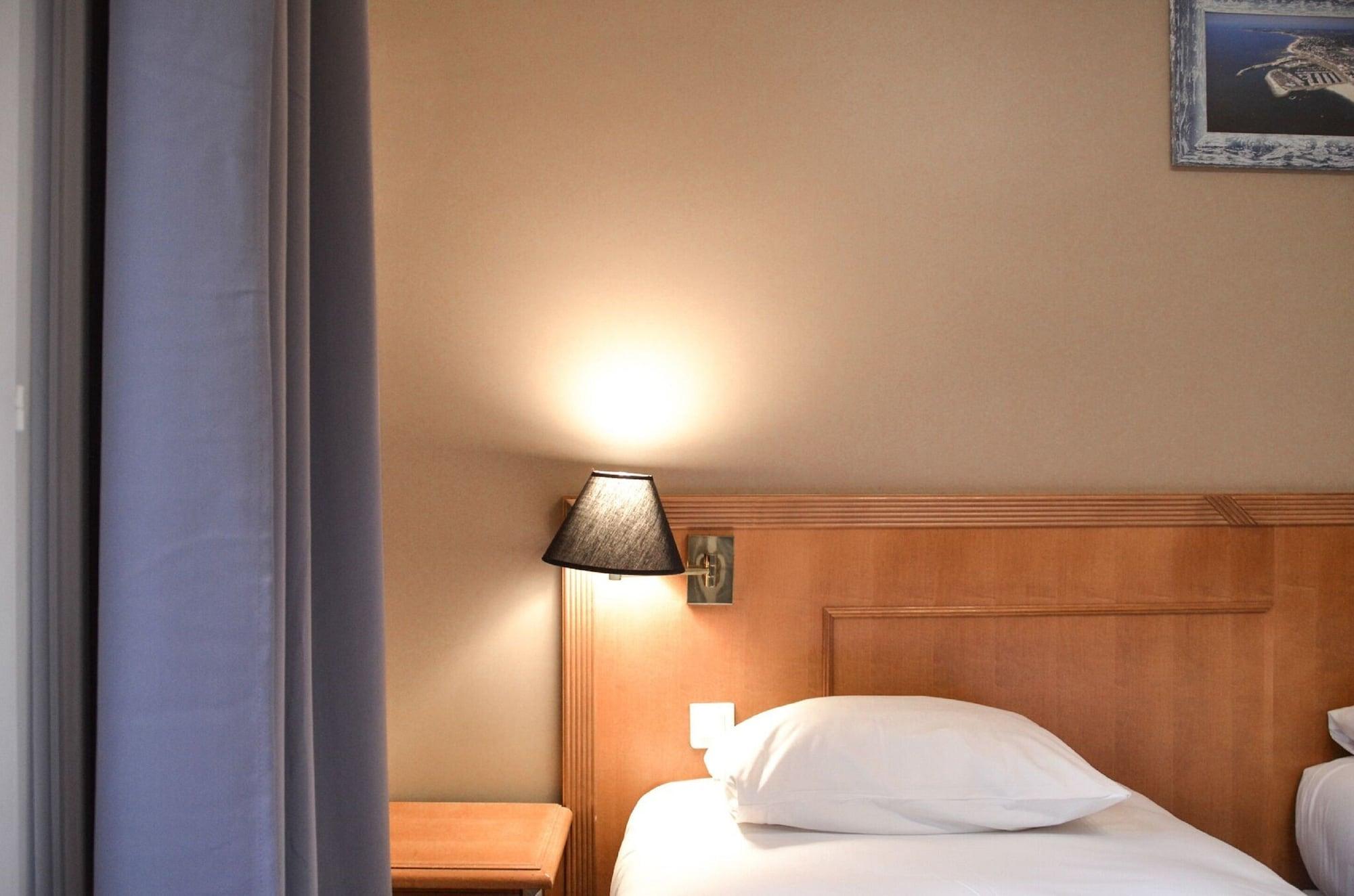 Hotel De La Perdrix Rouge Paris Ngoại thất bức ảnh